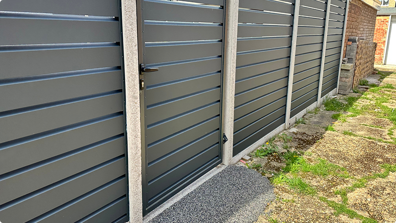 Aici tot titlul cela Aici tot titlul cela